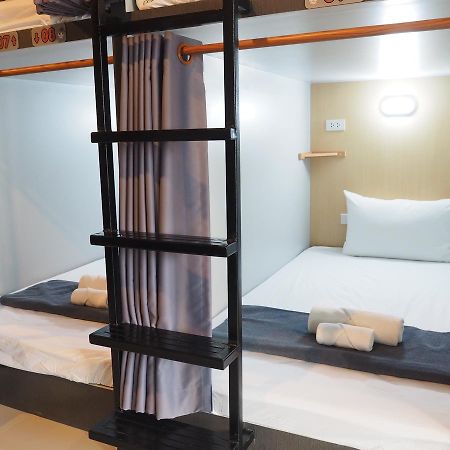 A Nighttime Hostel Krabi Exterior photo
