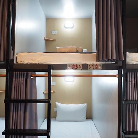 A Nighttime Hostel Krabi Exterior photo