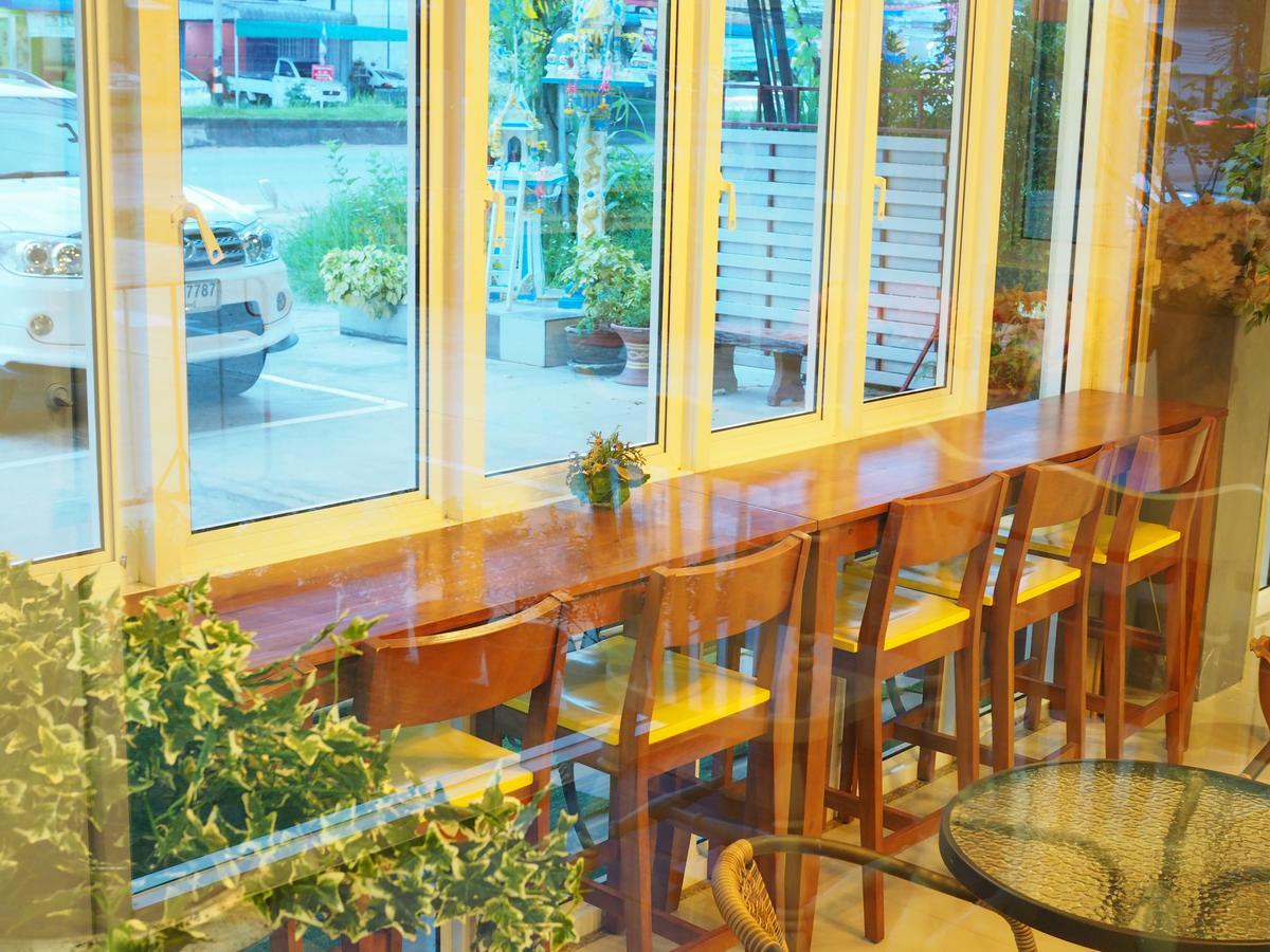 A Nighttime Hostel Krabi Exterior photo