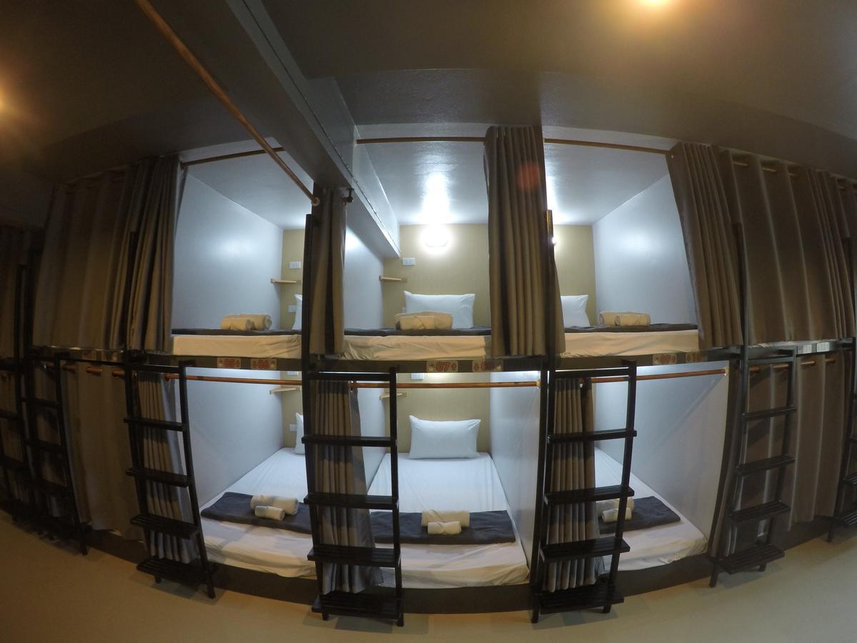 A Nighttime Hostel Krabi Exterior photo
